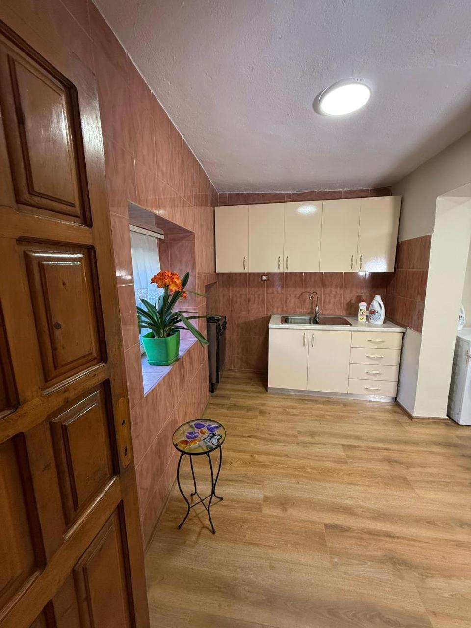 Shkodra Guest House & Trips Exterior foto